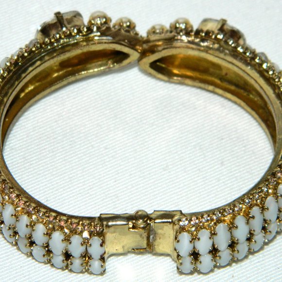 Rodrigo Otazu Hinge Bracelet - Picture 6 of 6